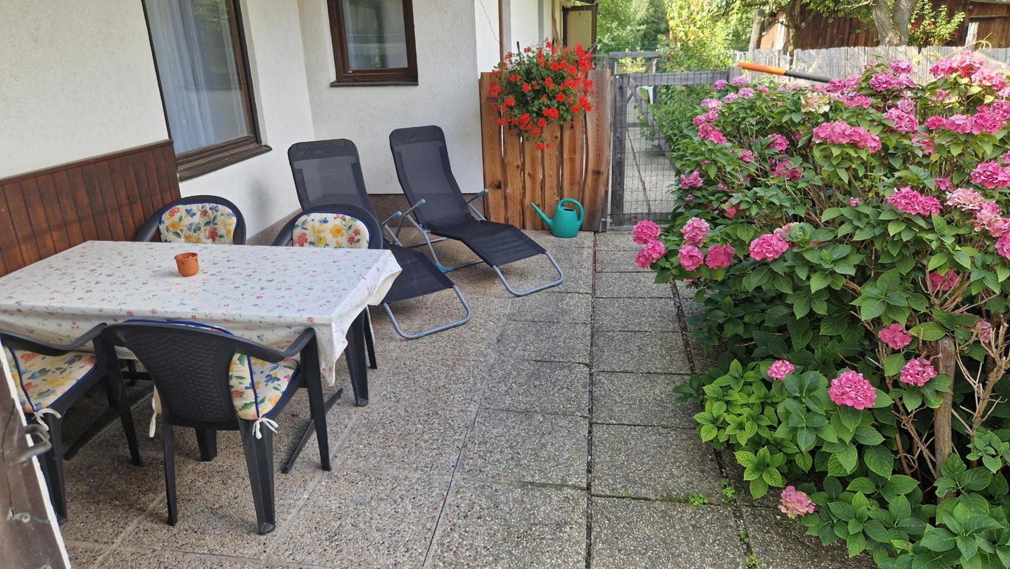 Leo-Hof Apartment Hirschwang Luaran gambar