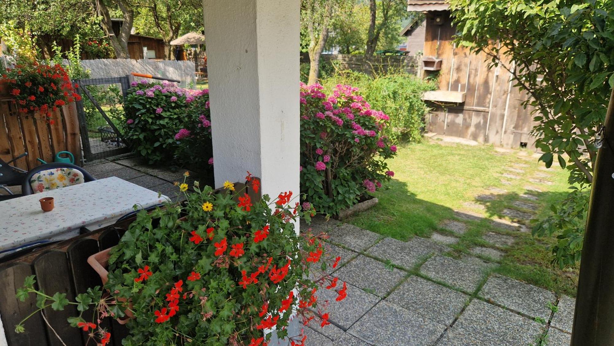 Leo-Hof Apartment Hirschwang Luaran gambar